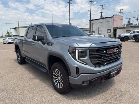Used 2023 GMC Sierra 1500 AT4 w/ Technology Package AWD/4WD image 23