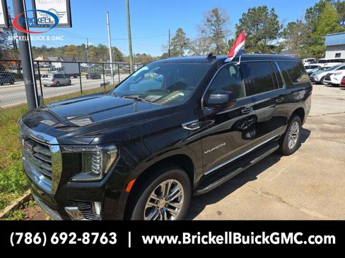 Used 2023 GMC Yukon XL SLT image 1