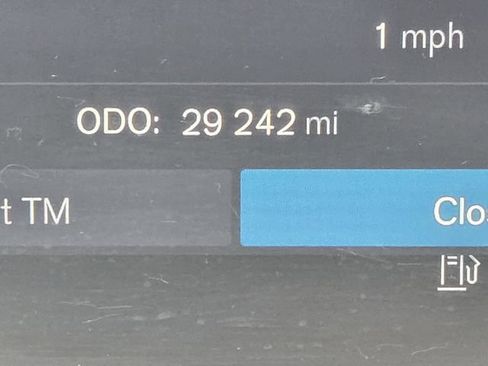 Used 2023 Volvo XC60 B5 Plus w/ Protection Package Premier image 25