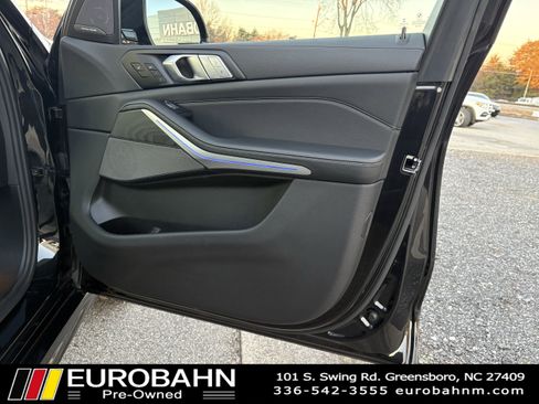 Used 2021 BMW X7 xDrive40i w/ M Sport Package image 18