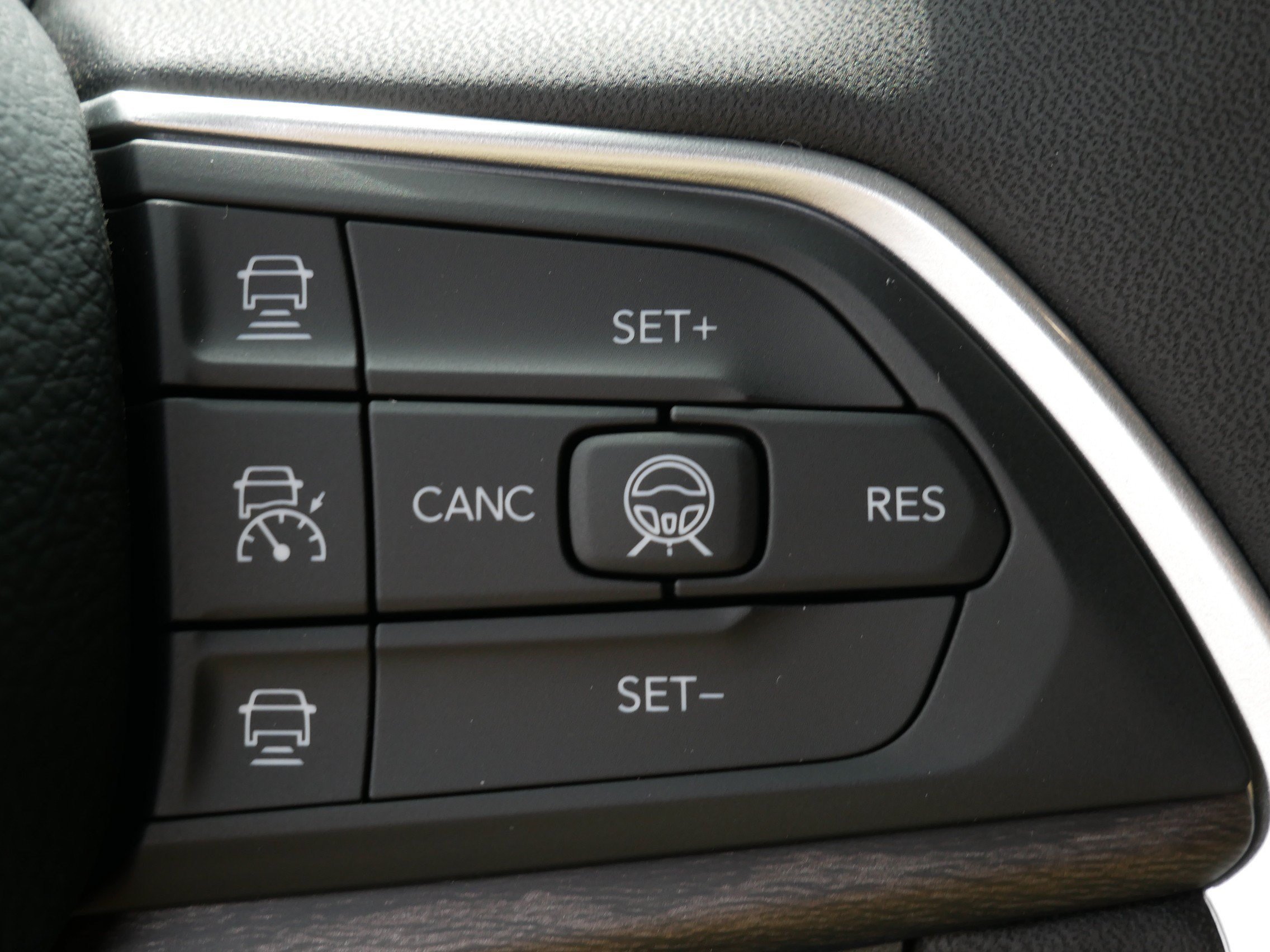 New 2027 Jeep Grand Cherokee Limited w/ Limited Altitude Package AWD/4WD image 16
