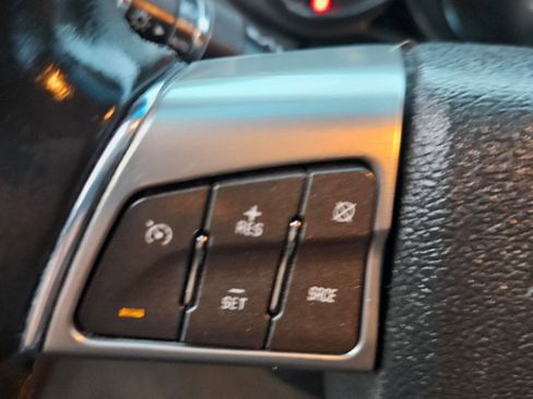 Used 2010 Cadillac CTS Premium image 22