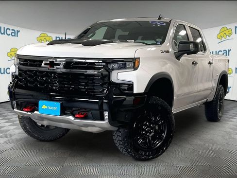 Used 2024 Chevrolet Silverado 1500 ZR2 w/ Technology Package AWD/4WD image 3