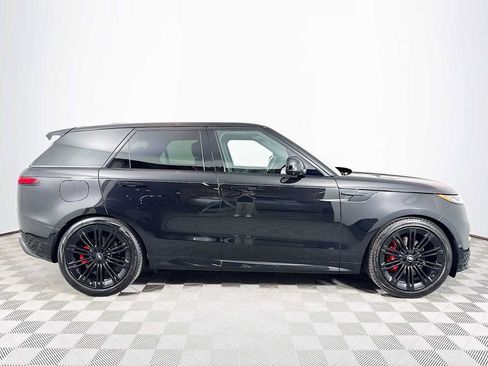 Used 2024 Land Rover Range Rover Sport Dynamic SE AWD/4WD image 4