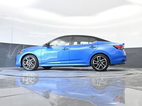 Used 2025 Nissan Sentra SR w/ Trunk Package FWD image 56