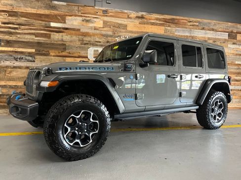 Used 2022 Jeep Wrangler Unlimited Rubicon 4xe w/ Cold Weather Group AWD/4WD image 65