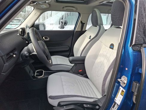 Certified 2025 MINI Cooper S image 10