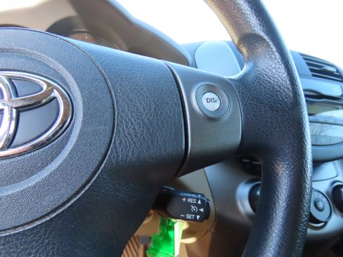 Used 2010 Toyota RAV4 2WD image 26