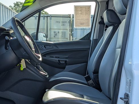 Used 2017 Ford Transit Connect XL image 18