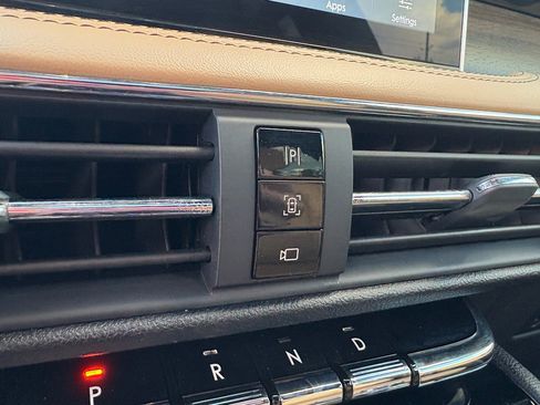 Used 2020 Lincoln Corsair Reserve w/ Elements Package image 21