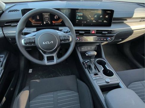 New 2026 Kia K5 LXS FWD image 16