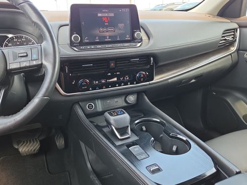 Used 2021 Nissan Rogue SL FWD image 25