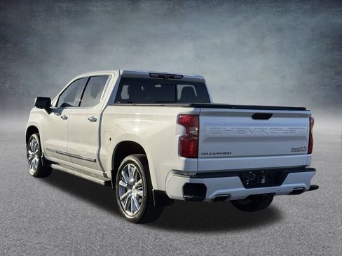 Certified 2023 Chevrolet Silverado 1500 High Country w/ High Country Premium Package AWD/4WD image 7