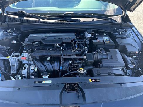 Used 2023 Hyundai Elantra SEL w/ Cargo Package FWD image 31