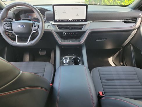 Used 2025 Ford Explorer ST-Line w/ Premium Package RWD image 16