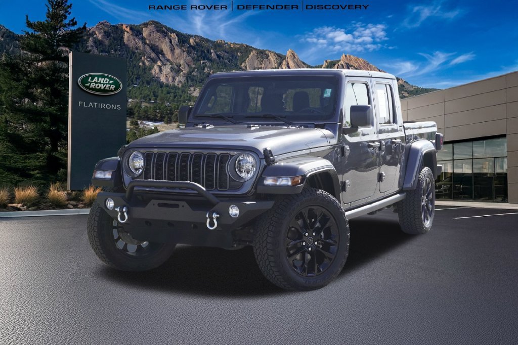 Used 2025 Jeep Gladiator Sport AWD/4WD image 1