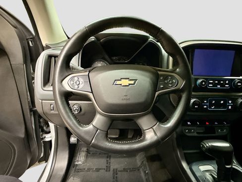 Used 2017 Chevrolet Colorado Z71 AWD/4WD image 14