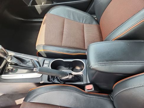 Used 2019 Toyota Corolla SE image 11