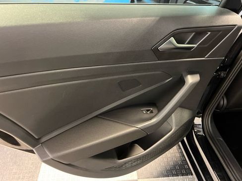 Certified 2024 Volkswagen Jetta Sport FWD image 17