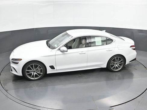 Used 2024 Genesis G70 2.5T image 42