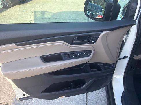 Used 2018 Honda Odyssey EX-L image 31