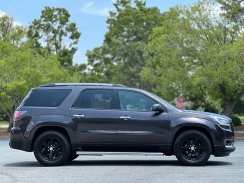 Used 2016 GMC Acadia SLE AWD/4WD image 4