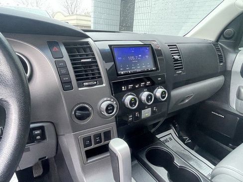 Used 2016 Toyota Sequoia Limited image 18