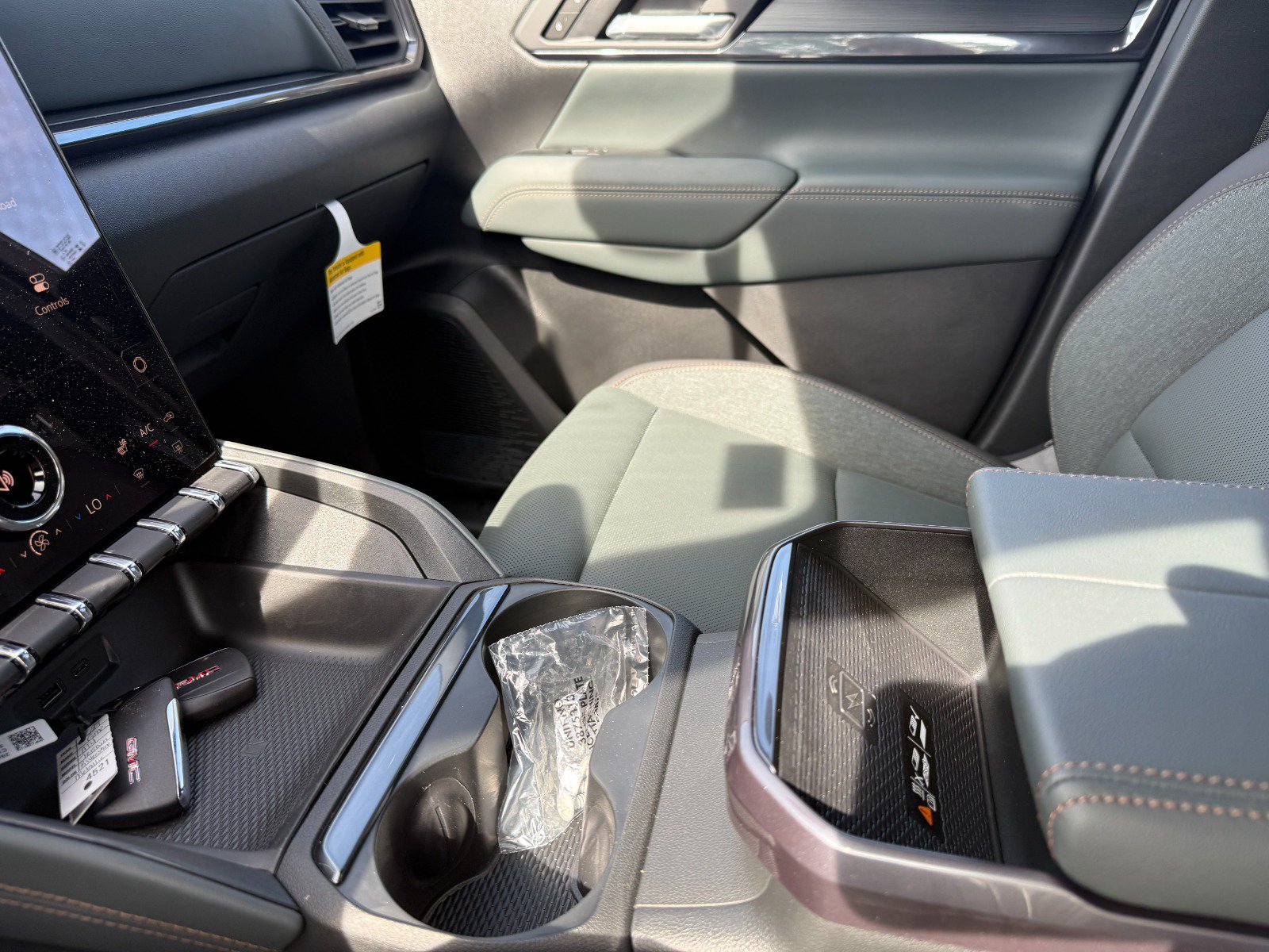 New 2027 GMC Terrain AT4 AWD/4WD image 31