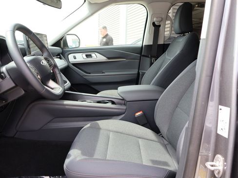 New 2026 Ford Explorer Active image 25