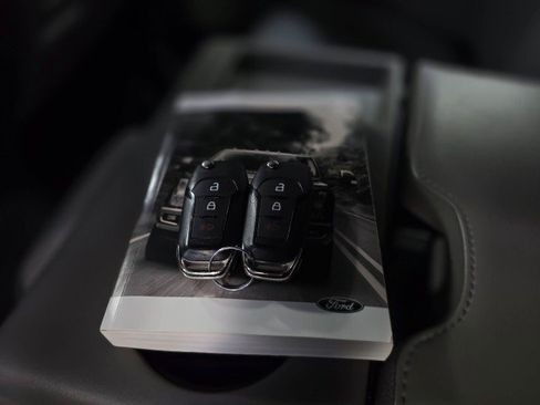 Used 2019 Ford F250 XL w/ Power Equipment Group image 40