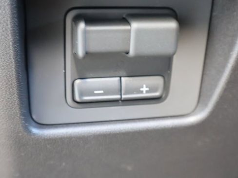 New 2026 GMC Canyon Elevation w/ Convenience Package image 19