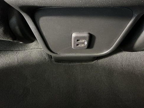 Used 2023 Chevrolet Equinox LT AWD/4WD image 14
