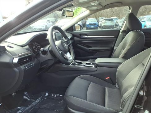 Used 2023 Nissan Altima 2.5 SV image 11