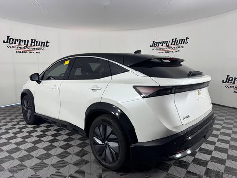 Used 2023 Nissan Ariya FWD image 9