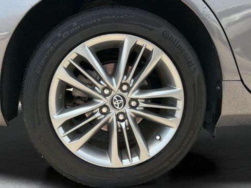 Used 2017 Toyota Camry SE FWD image 24