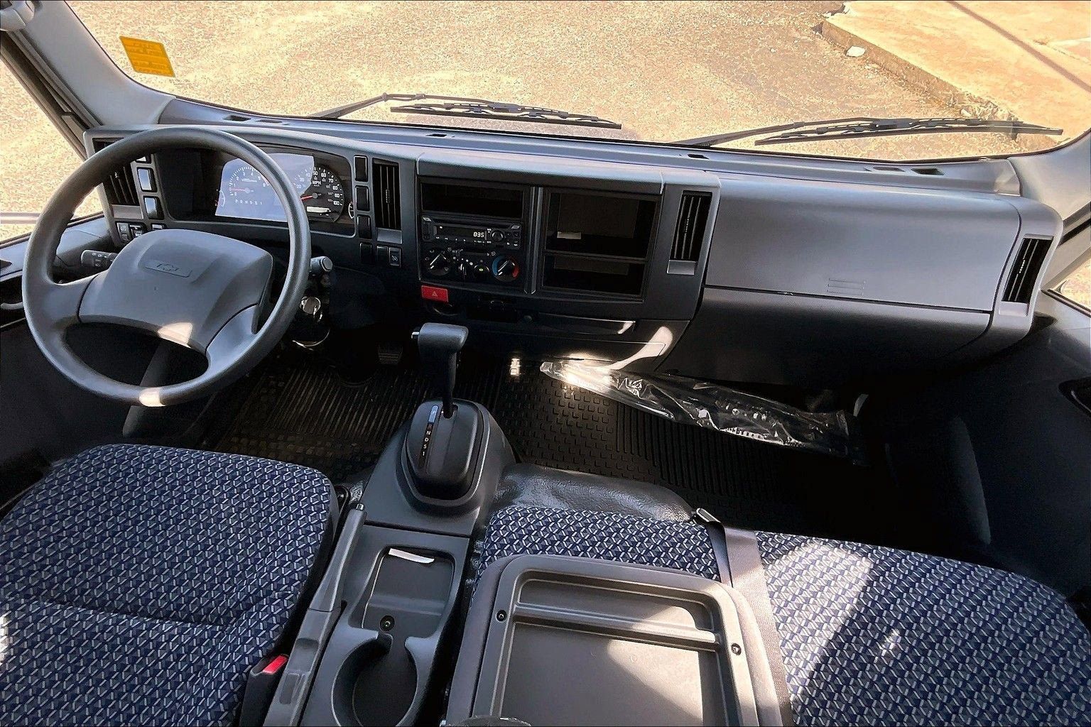 New 2025 Chevrolet Low Cab Forward RWD image 5