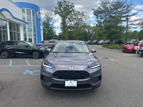 Used 2023 Honda HR-V LX image 3