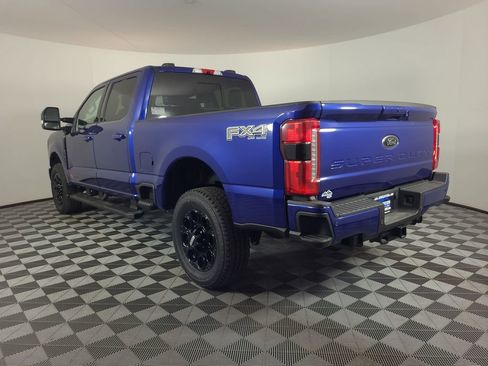 New 2026 Ford F250 Lariat w/ Black Appearance Package image 5