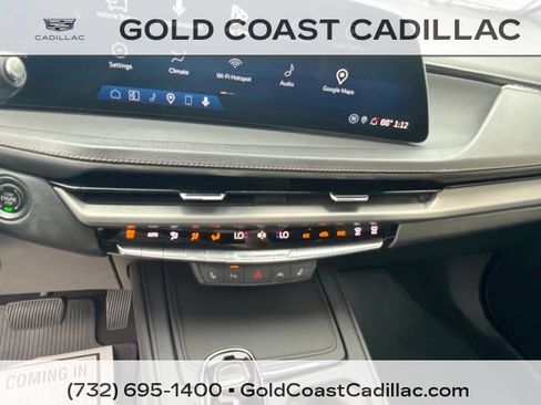 Used 2024 Cadillac XT4 Luxury w/ Cold Weather Package AWD/4WD image 24