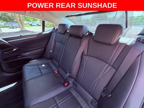 Certified 2022 Lexus ES 350 Ultra Luxury w/ Accessory Package 2 FWD image 19