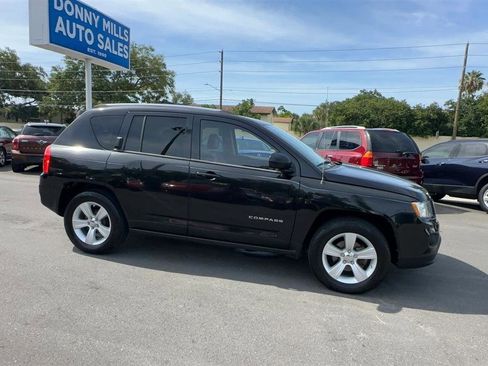 Used 2011 Jeep Compass Sport FWD image 9