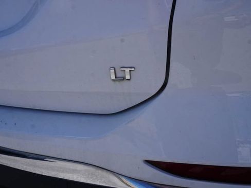 Used 2021 Chevrolet Equinox LT FWD image 5