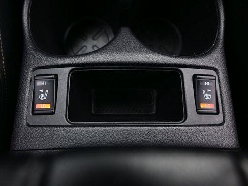 Used 2018 Nissan Rogue SV FWD image 21