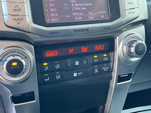 Used 2013 Toyota 4Runner Limited AWD/4WD image 29