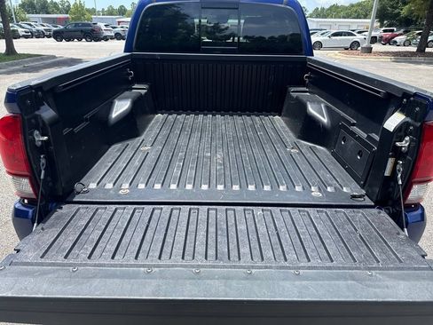 Used 2023 Toyota Tacoma SR5 w/ Technology Package AWD/4WD image 19