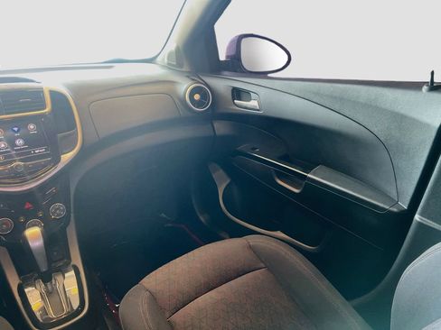 Used 2020 Chevrolet Sonic LT w/ Convenience Package FWD image 22