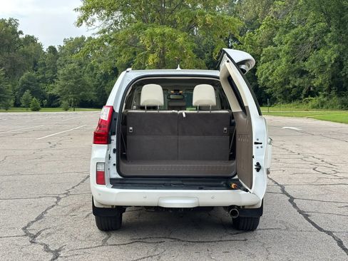 Used 2013 Lexus GX 460 w/ Comfort Plus Pkg AWD/4WD image 9