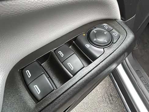 Certified 2023 Chevrolet Equinox LS w/ LS Convenience Package image 10