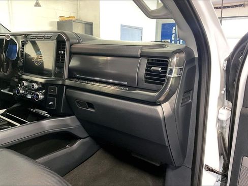 Used 2023 Ford F350 Lariat w/ Lariat Ultimate Package AWD/4WD image 13