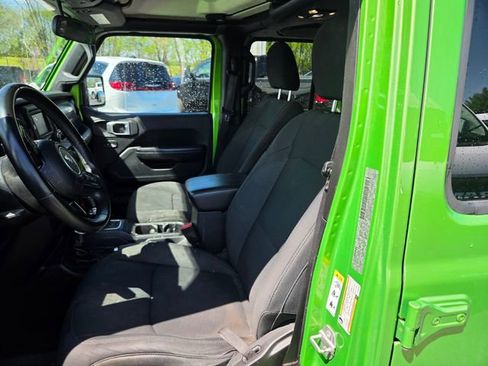 Used 2019 Jeep Wrangler Unlimited Sport S AWD/4WD image 9